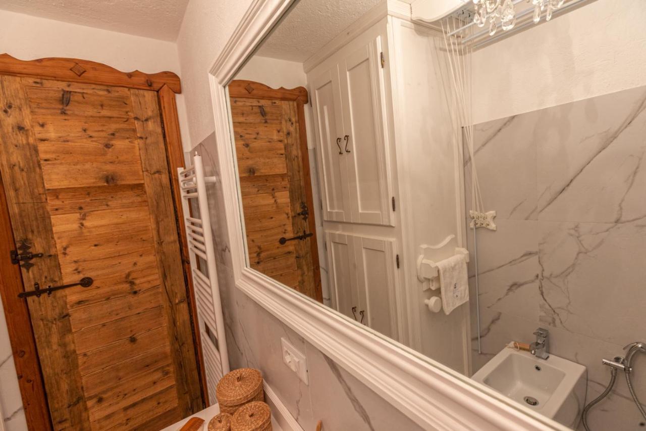 L'Atelier Du Temps - Le Petit Refuge Appartement Cogne Buitenkant foto